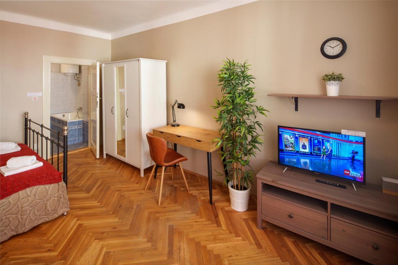 Old Town - Templova Apartments Prag Exteriör bild